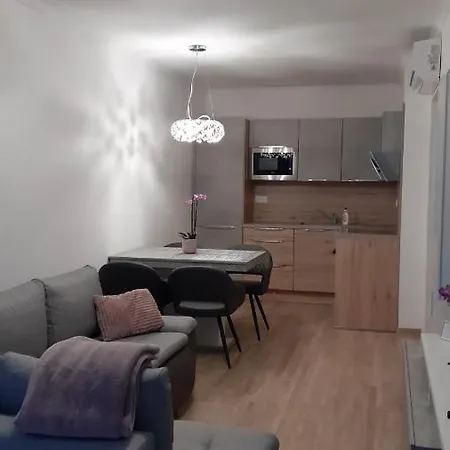 Apartman Cirkáló *